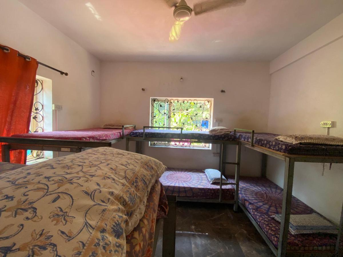 Namahstay Eco Hostel & Coworking & Art Community Space 阿姆波尔 外观 照片