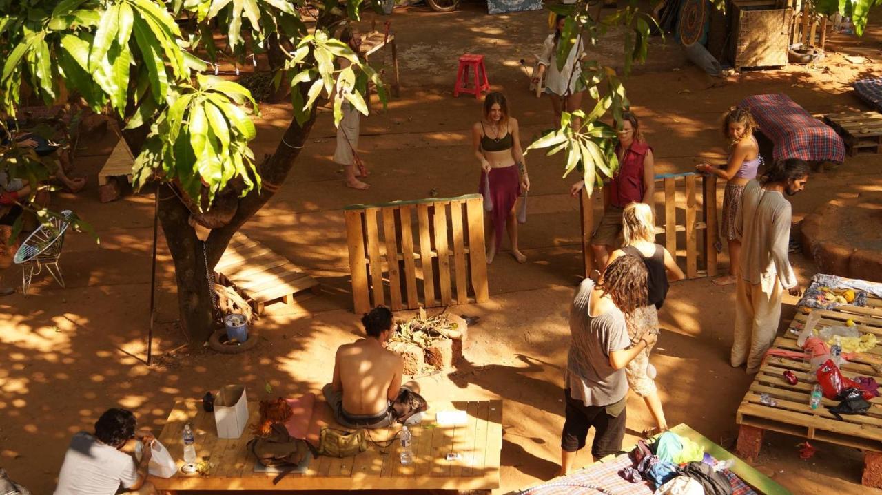 Namahstay Eco Hostel & Coworking & Art Community Space 阿姆波尔 外观 照片